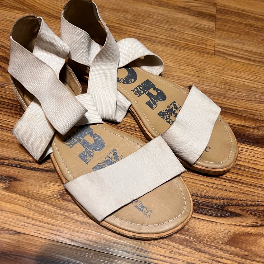 Sorel Ella II Sandals Gray Taupe Womens Slip On Shoes Size 7.5 - Picture 5 of 7